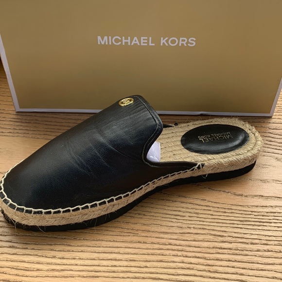 MK black woman shoes - Picture 1 of 4